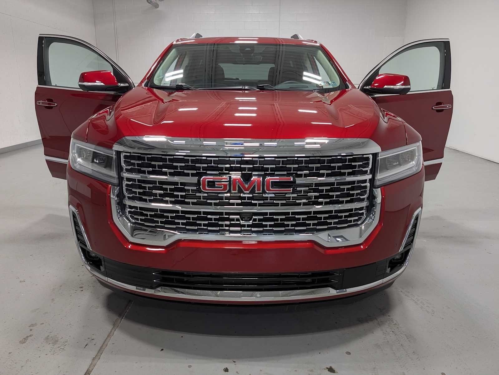 Used 2023 Volcanic Red Tintcoat GMC Denali image 15