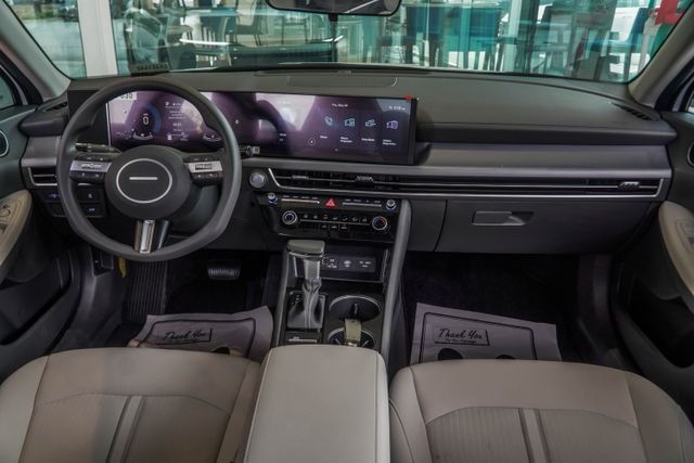Certified Used 2025 White Hyundai SE image 5