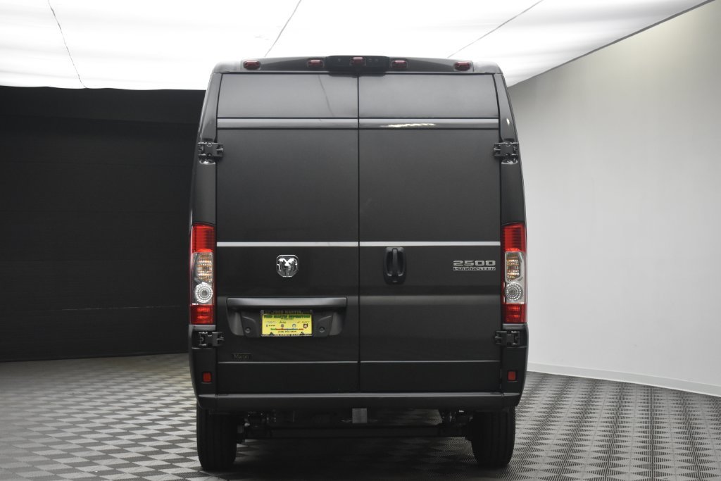 New 2027 Granite Crystal Metallic Clearcoat RAM High Roof image 12