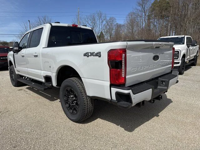 2025 Ford F-350 Super Duty Lariat - Photo 43