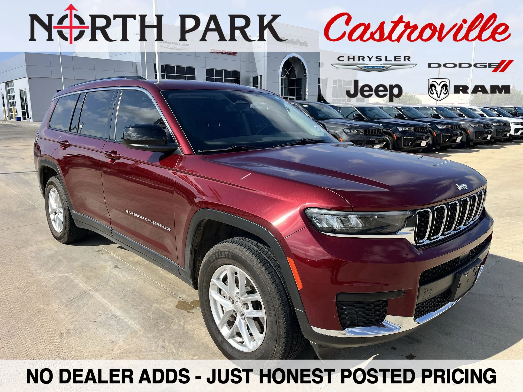 Used 2022 Red Jeep Laredo image 1