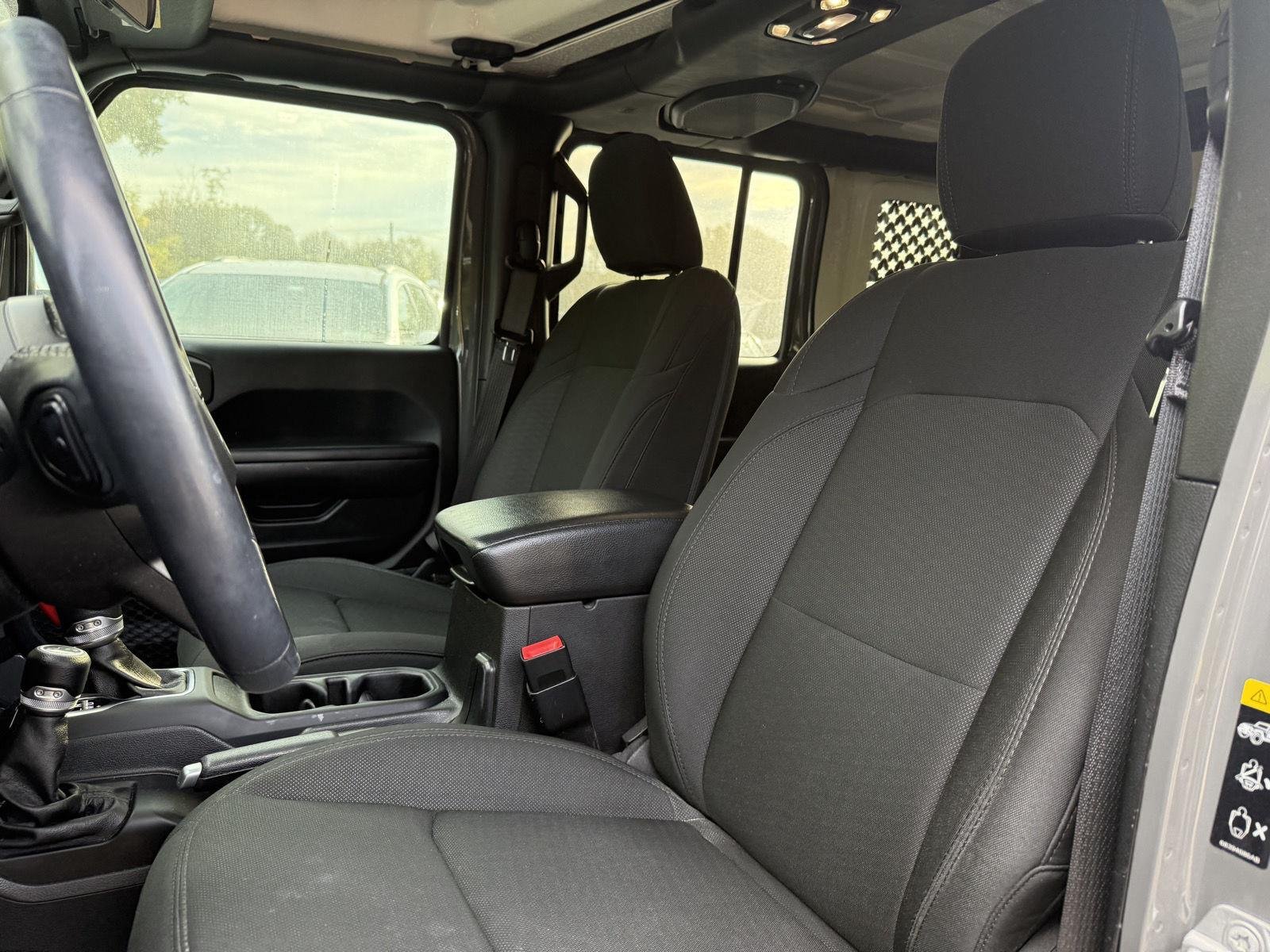 Used 2020 Sting-Gray Clearcoat Jeep Sport S image 10