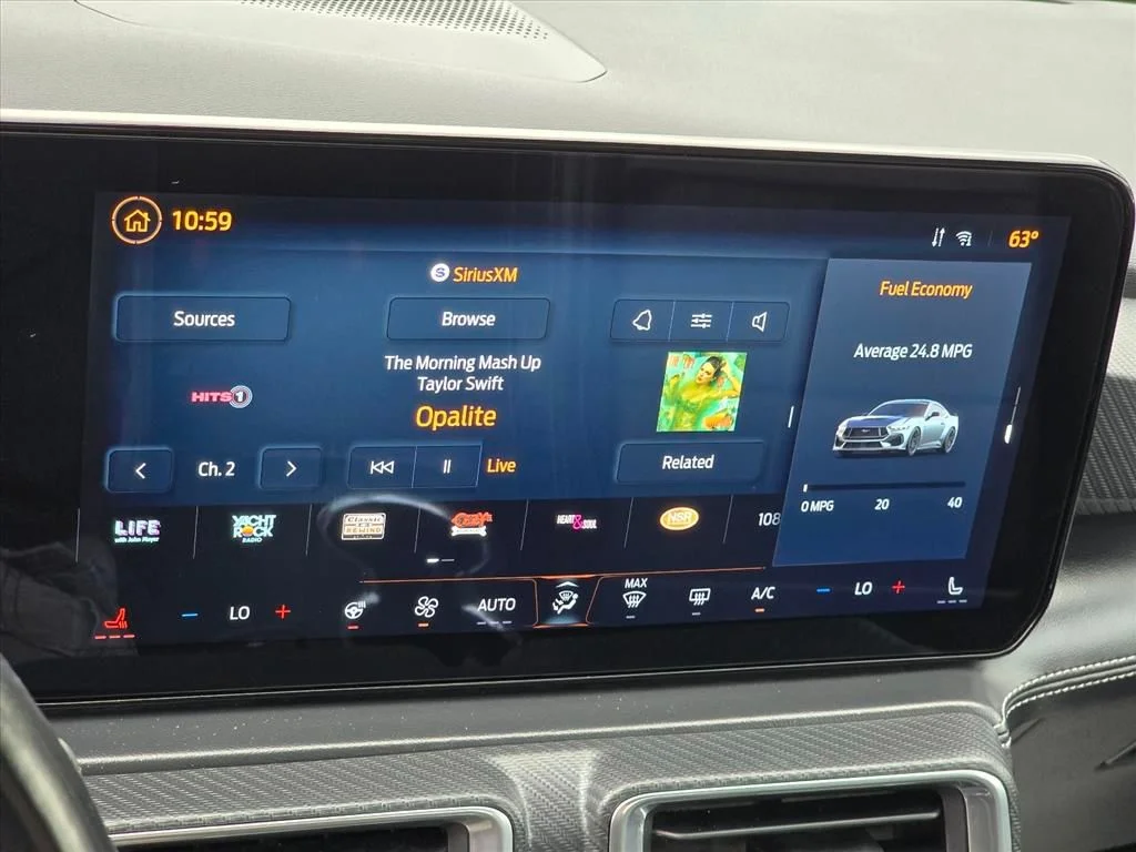 Used 2025 Gray Ford EcoBoost Premium image 4