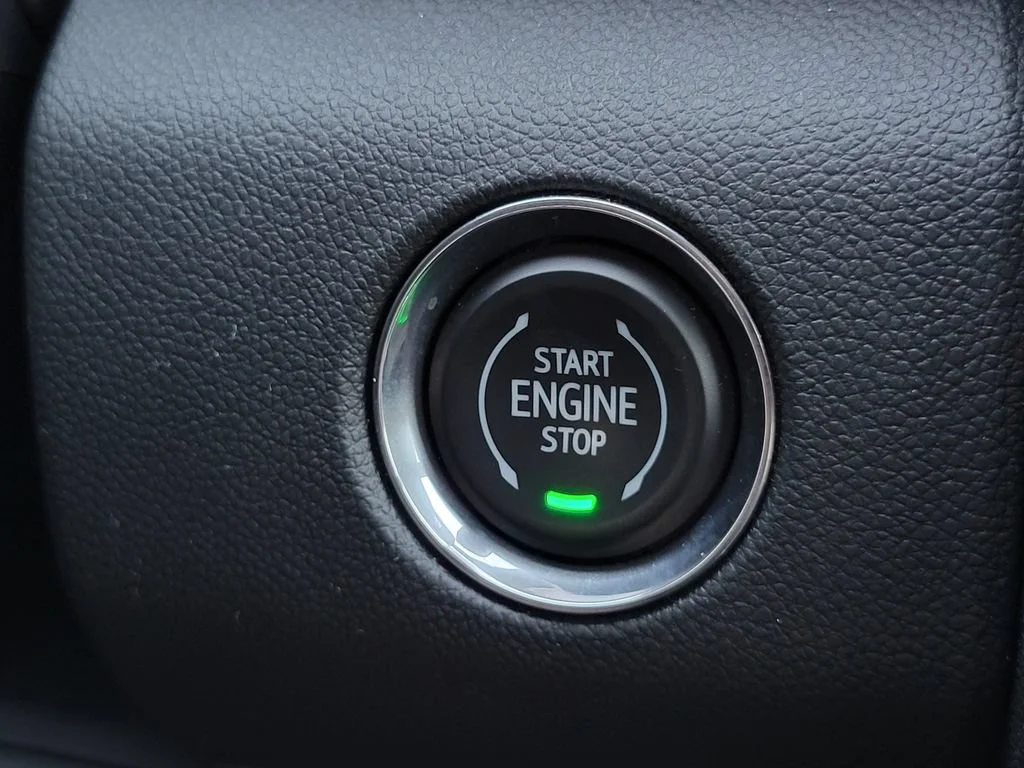 Used 2026 Glacier White Tricoat GMC Denali image 35