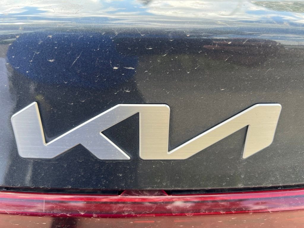 Used 2024 Gray Kia LXS image 10