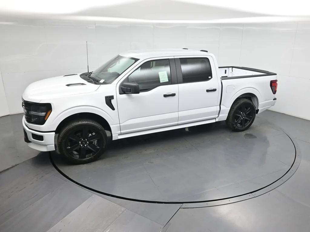 New 2026 Oxford White Ford STX image 42