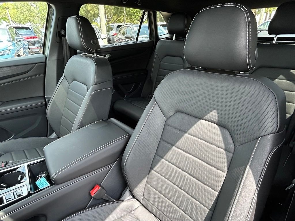 New 2026 Green Volkswagen 2.0T SEL R-Line Black image 18