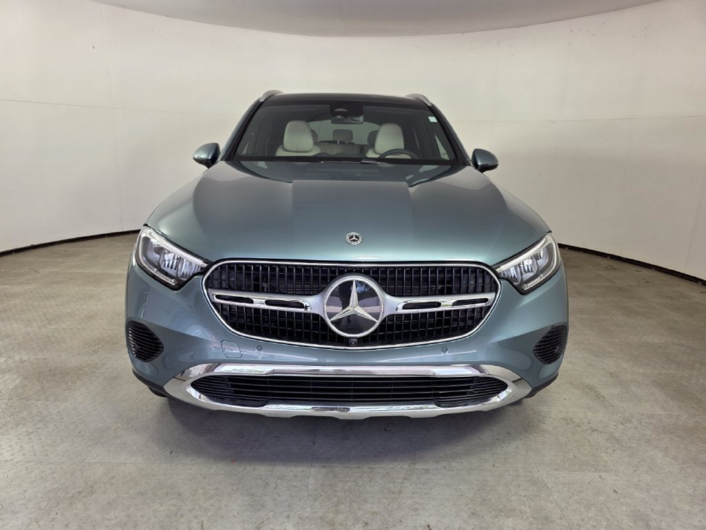 New 2027 Verde Silver Metallic Mercedes-Benz GLC 300 image 18