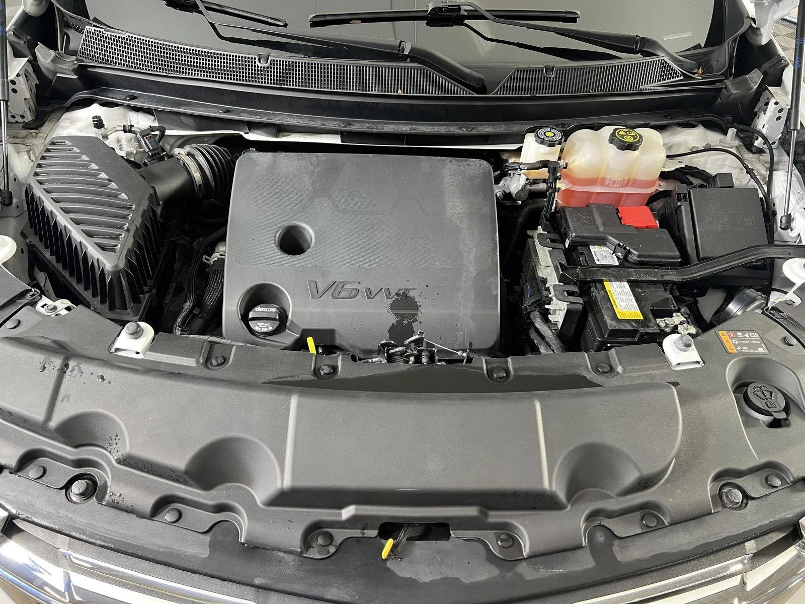 Used 2023 Summit White Chevrolet LT image 25