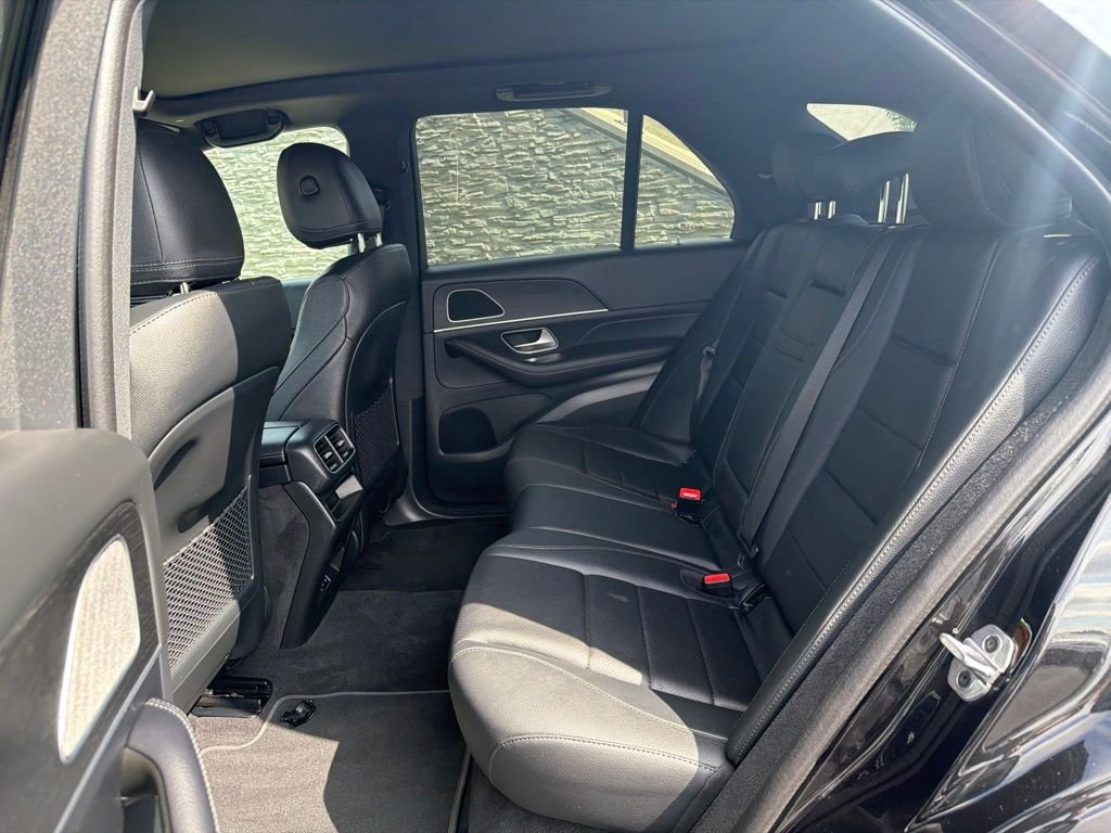 Used 2025 Black Mercedes-Benz GLE 450 image 13