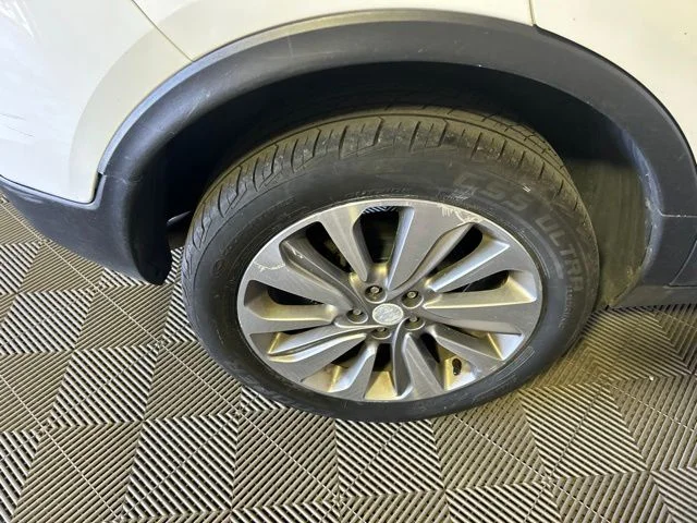 Used 2020 Summit White Buick Preferred image 39