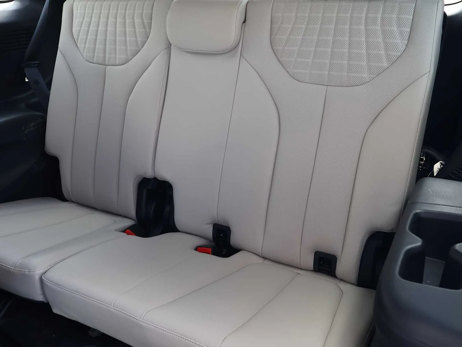 Used 2024 Hyper White Hyundai Limited image 30