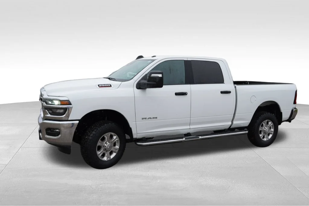 Certified Used 2026 White Ram Big Horn image 10
