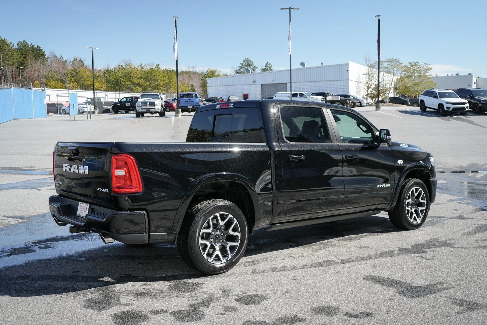 New 2026 Diamond Black Crystal Pearl-Coat Exterior Paint RAM Laramie image 11