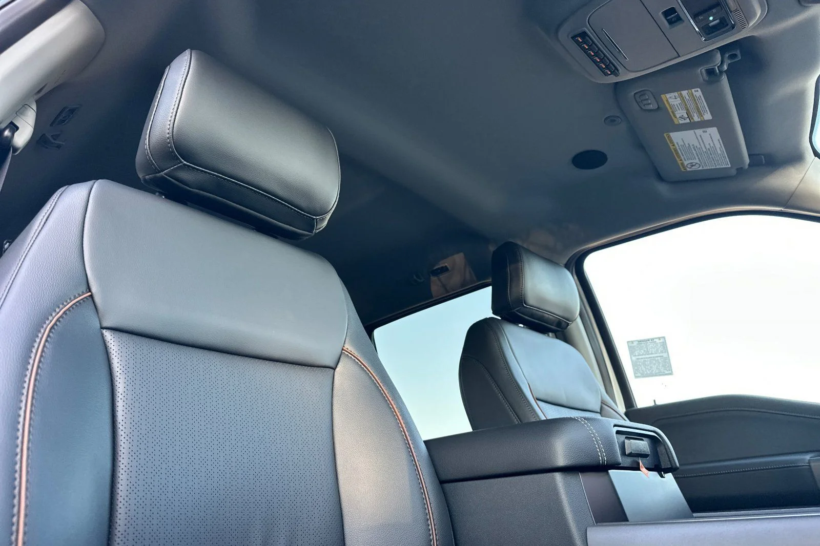 New 2026 Oxford White Ford F-250® Lariat® image 12
