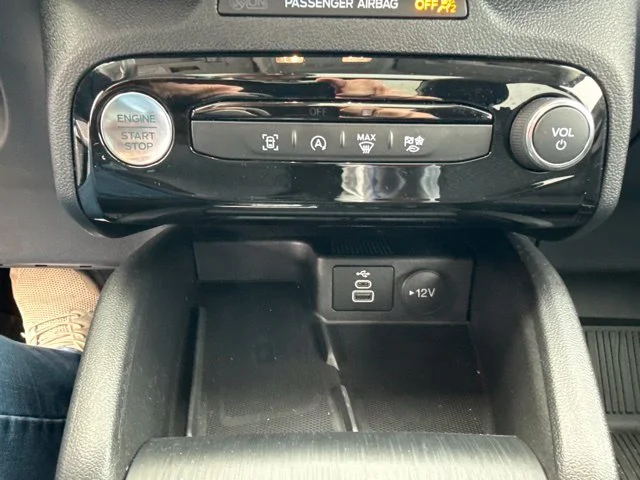 Used 2025 Vapor Blue Ford Active image 26