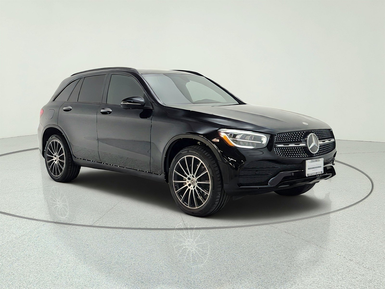 Used 2021 Black Mercedes-Benz GLC 300 SUV image 3