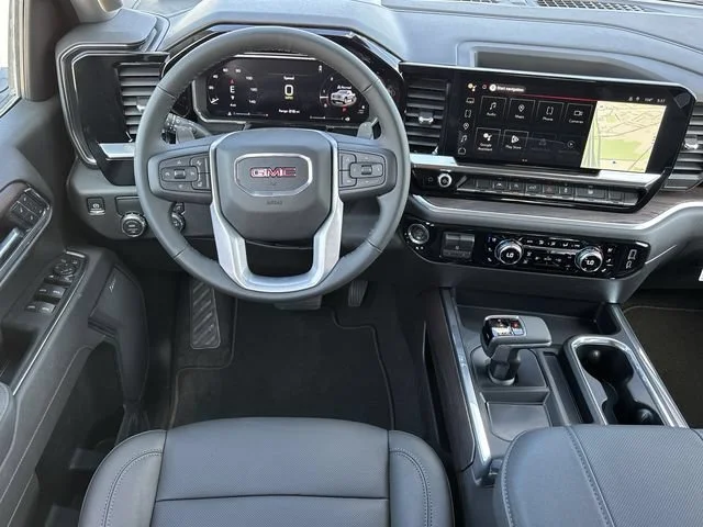 2026 GMC Sierra 1500 SLT - Photo 12