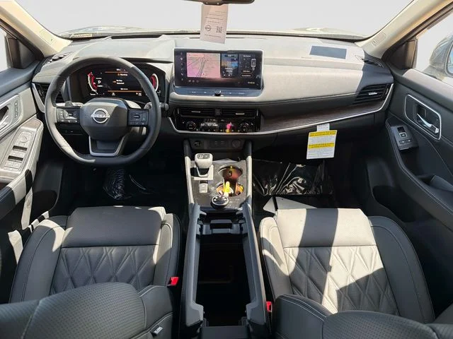 2026 Nissan Rogue Platinum - Photo 17