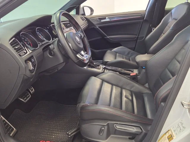Used 2019  Volkswagen 2.0T SE image 12