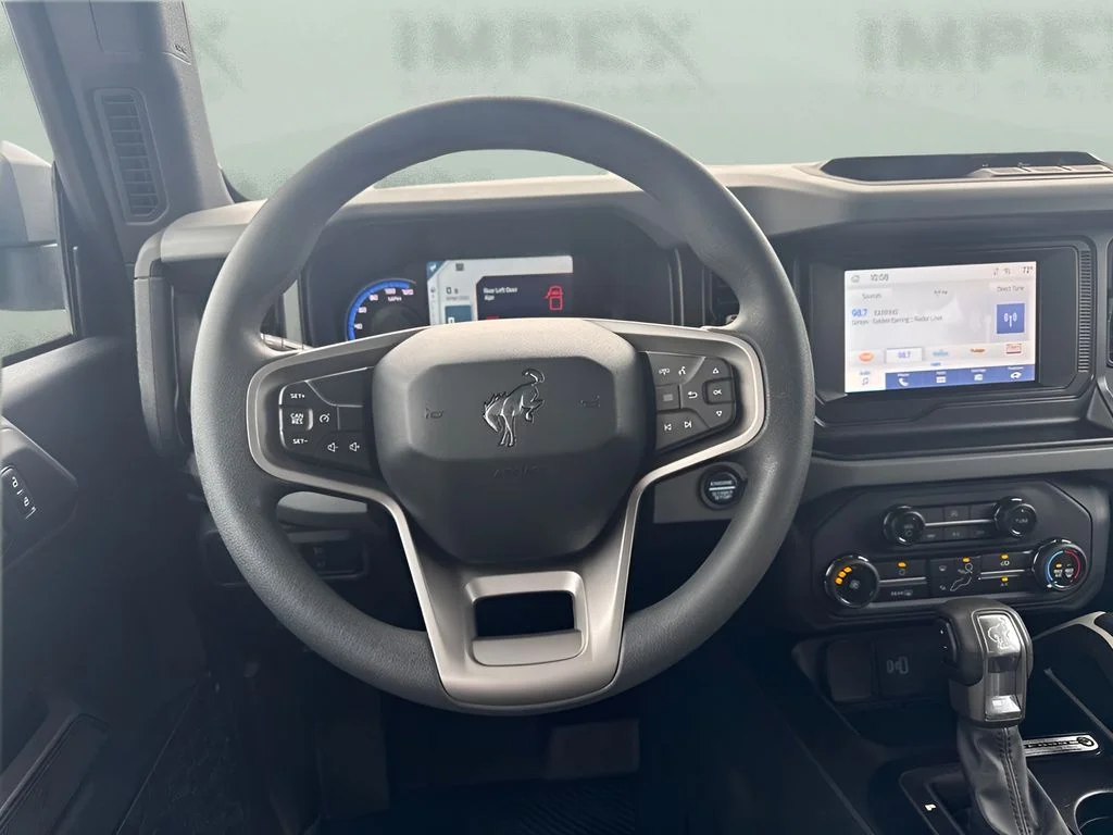 Used 2022 Blue Ford Base image 9