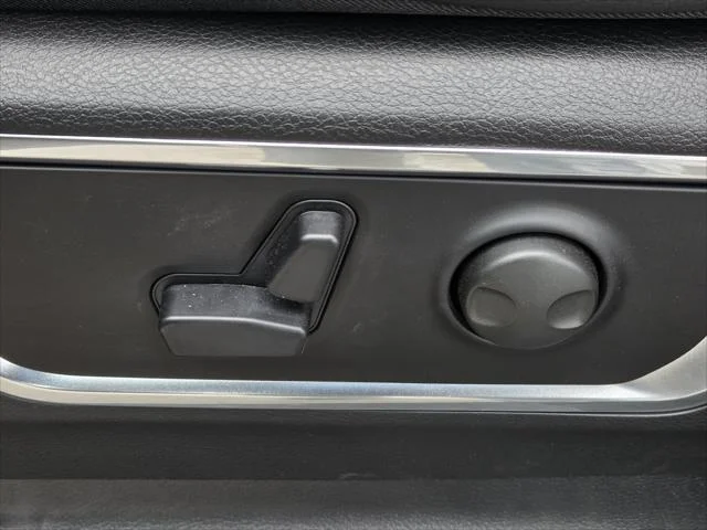 New 2027 Forged Blue Metallic Exterior Paint RAM Laramie image 20