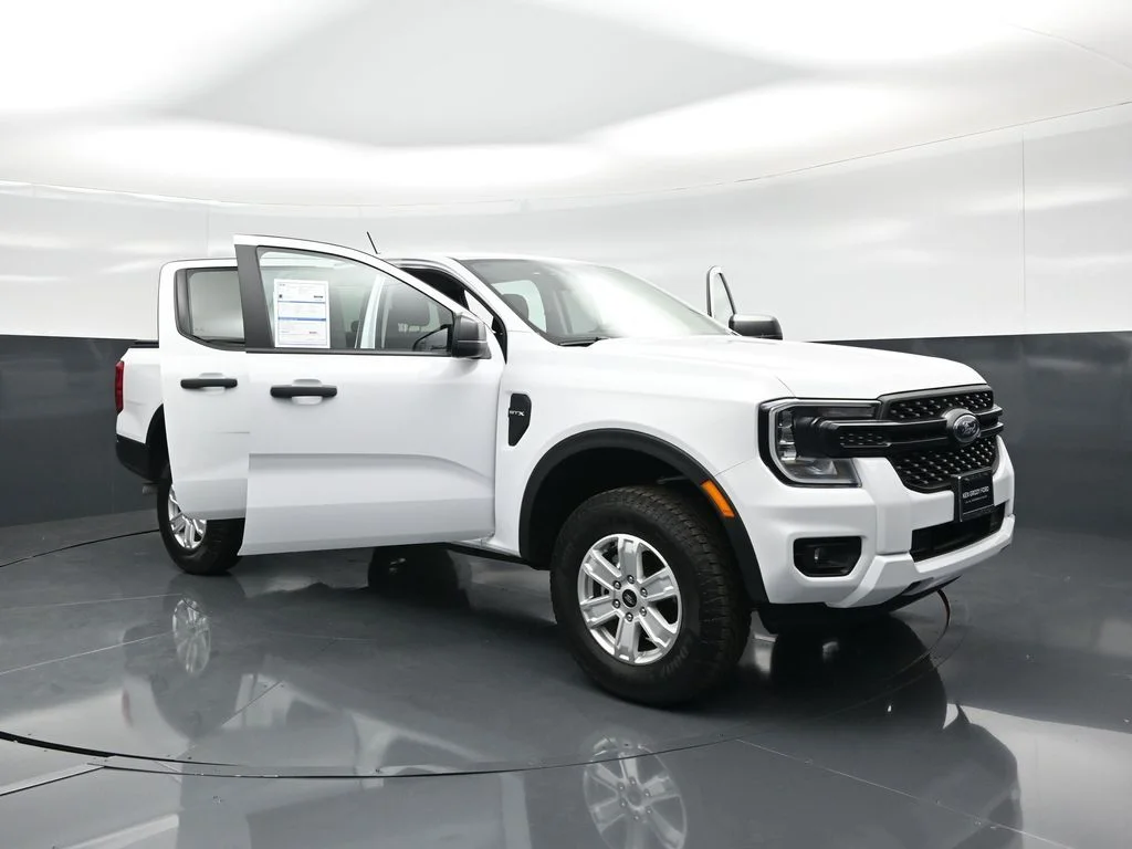 Certified Used 2025 White Ford XL image 29