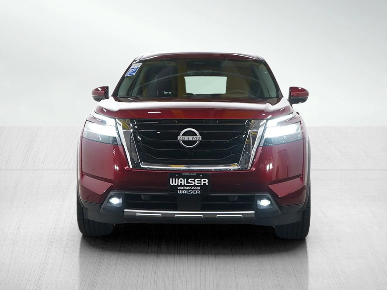 Used 2024 Scarlet Ember Nissan Platinum image 8