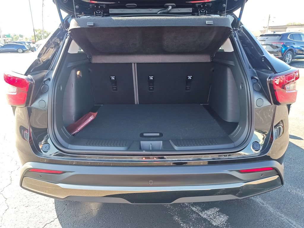 New 2026 Mosaic Black Metallic Chevrolet ACTIV image 9