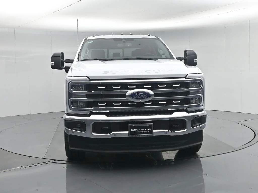 New 2026 Oxford White Ford Lariat image 56