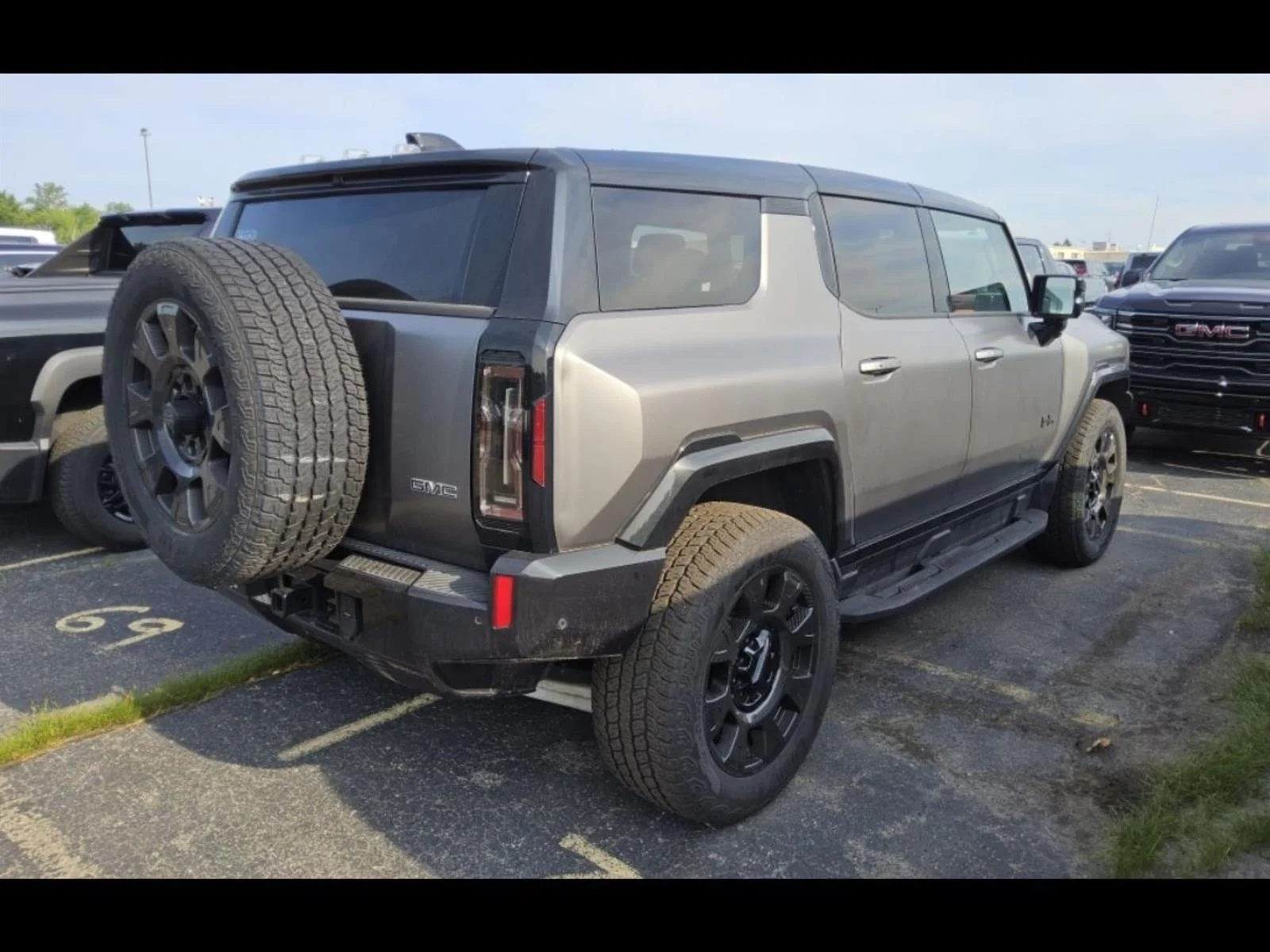 Used 2026 Magnus Gray Matte – Not Available to Order GMC 3X image 3