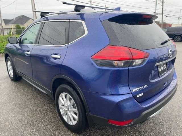 Used 2017 Blue Nissan SV image 32
