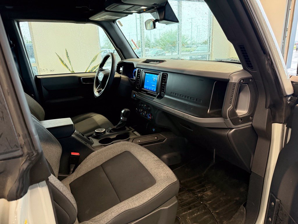 Used 2022 Green Ford Base image 9