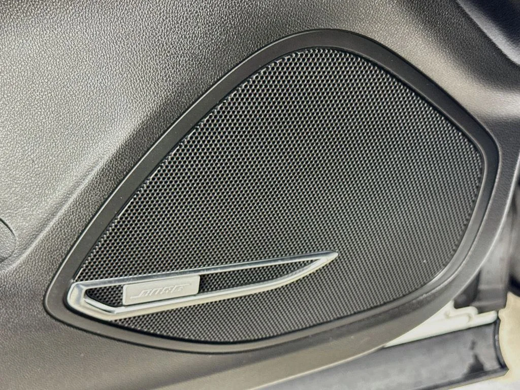 Used 2025 Summit White Buick Sport Touring image 23
