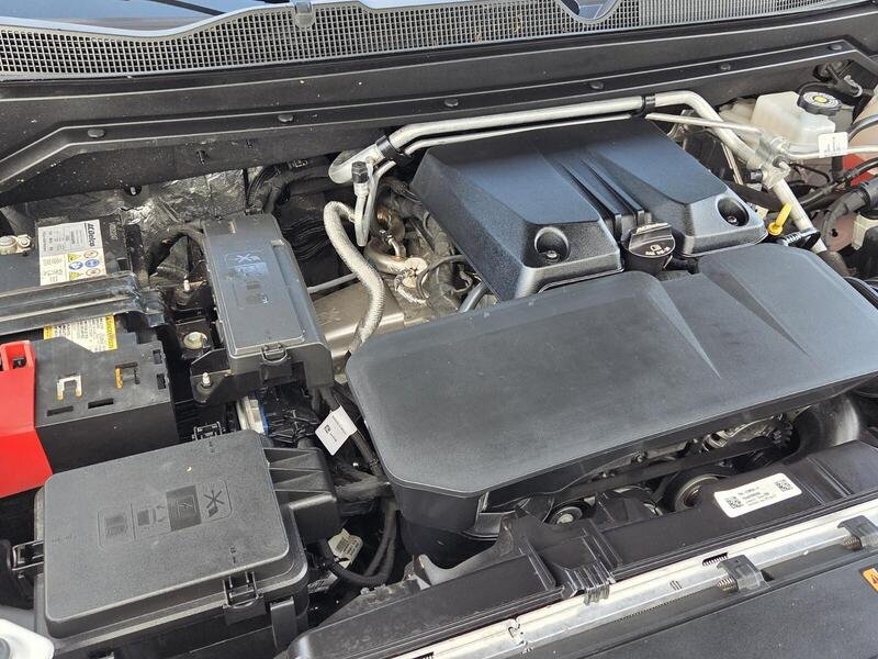 Used 2024 Summit White GMC 2WD CREW CAB ELEVATION image 20