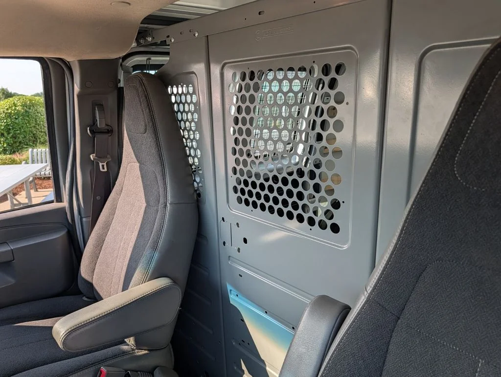 Used 2020 White GMC Work Van image 13