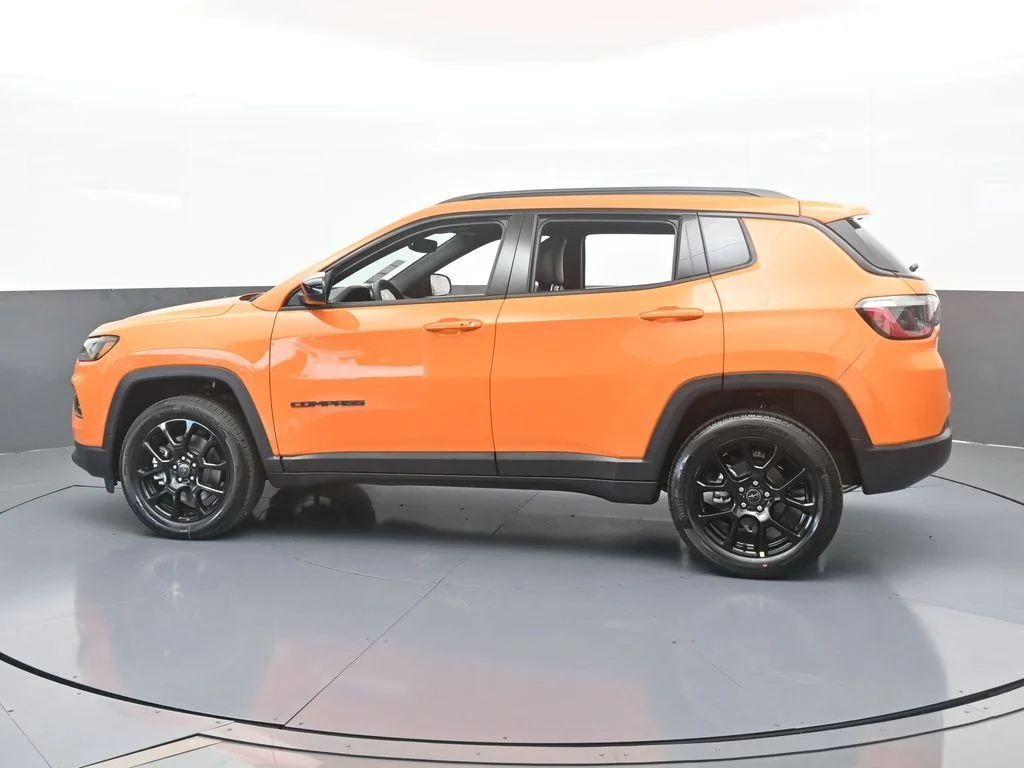 New 2026 Joose (DISC) Jeep Latitude image 3