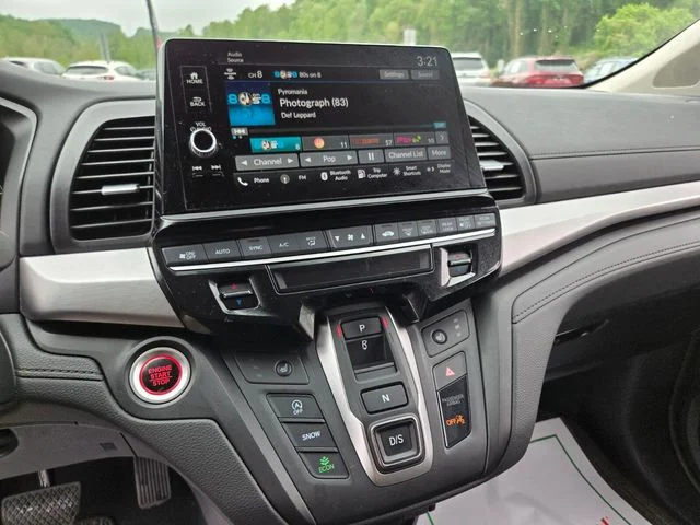 Used 2025 Black Honda EX-L image 26