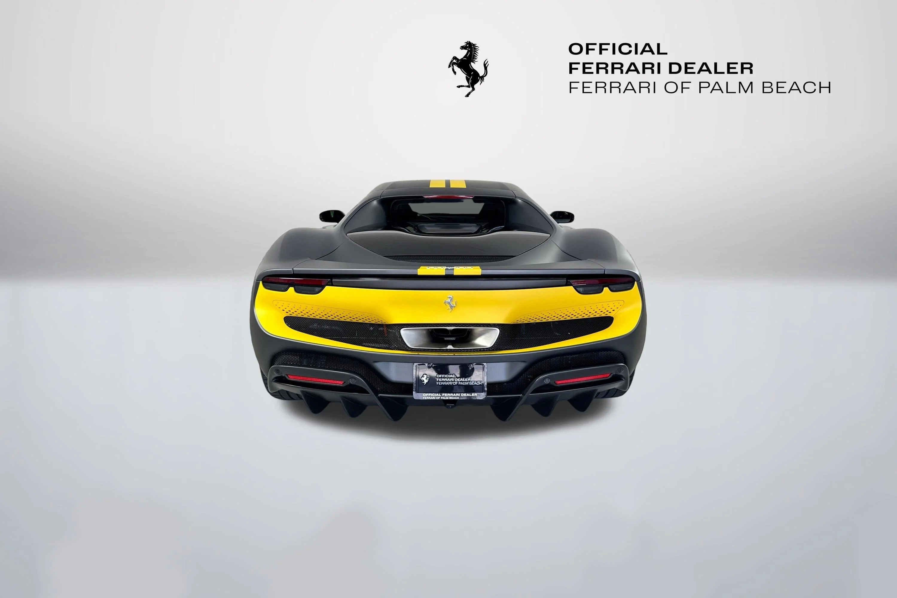 Certified Used 2022 Grigio Silverstone Opaco Ferrari Base image 6