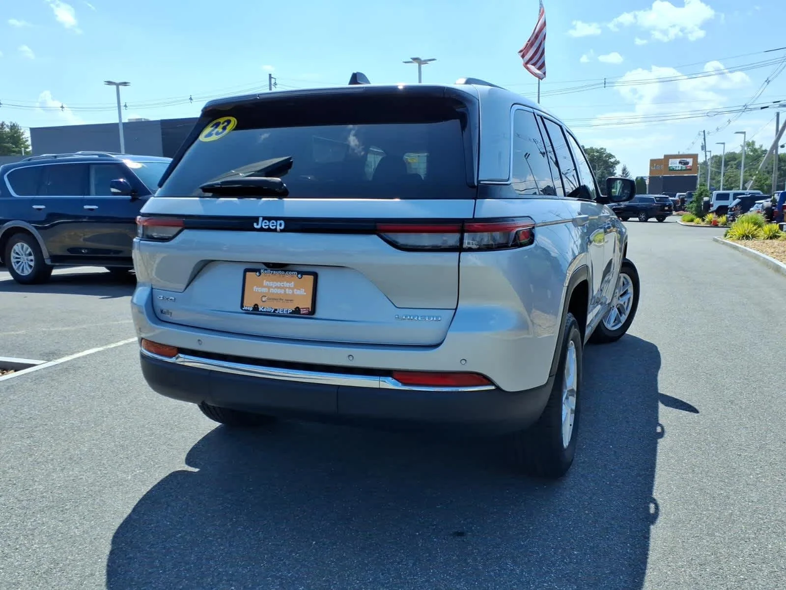 Certified Used 2023 Silver Zynith Jeep Laredo X image 8
