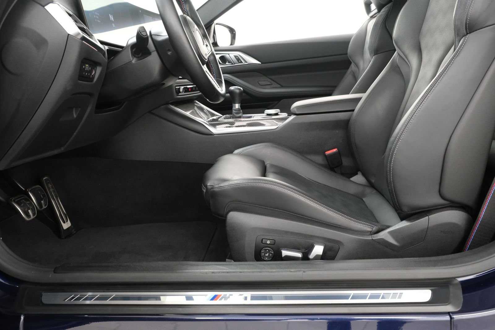 Used 2024 Tanzanite Blue II Metallic BMW Base image 34