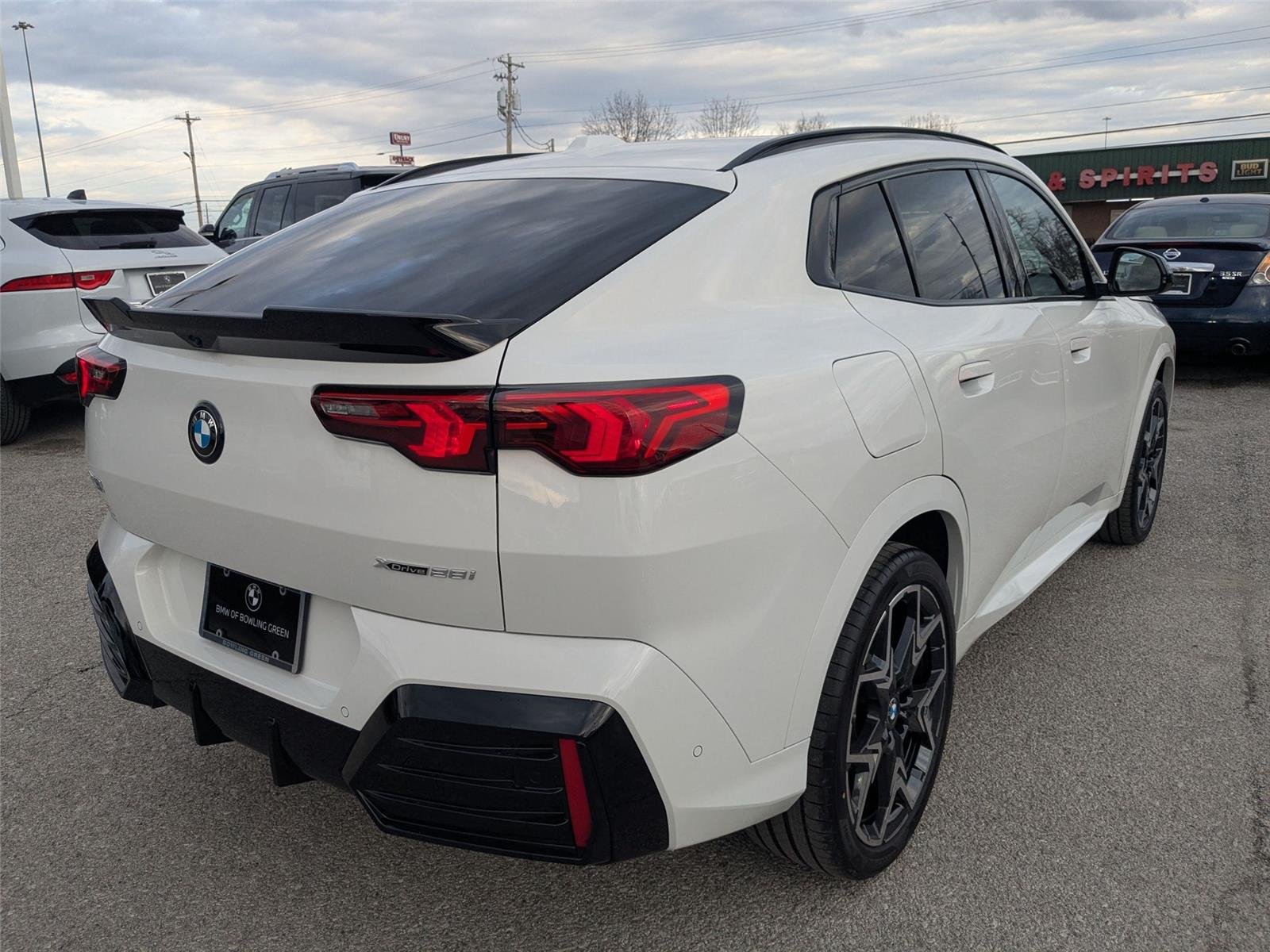 New 2026 Alpine White BMW xDrive28i image 5