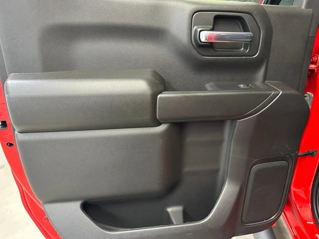 2023 Chevrolet Silverado 1500 Custom - Photo 17