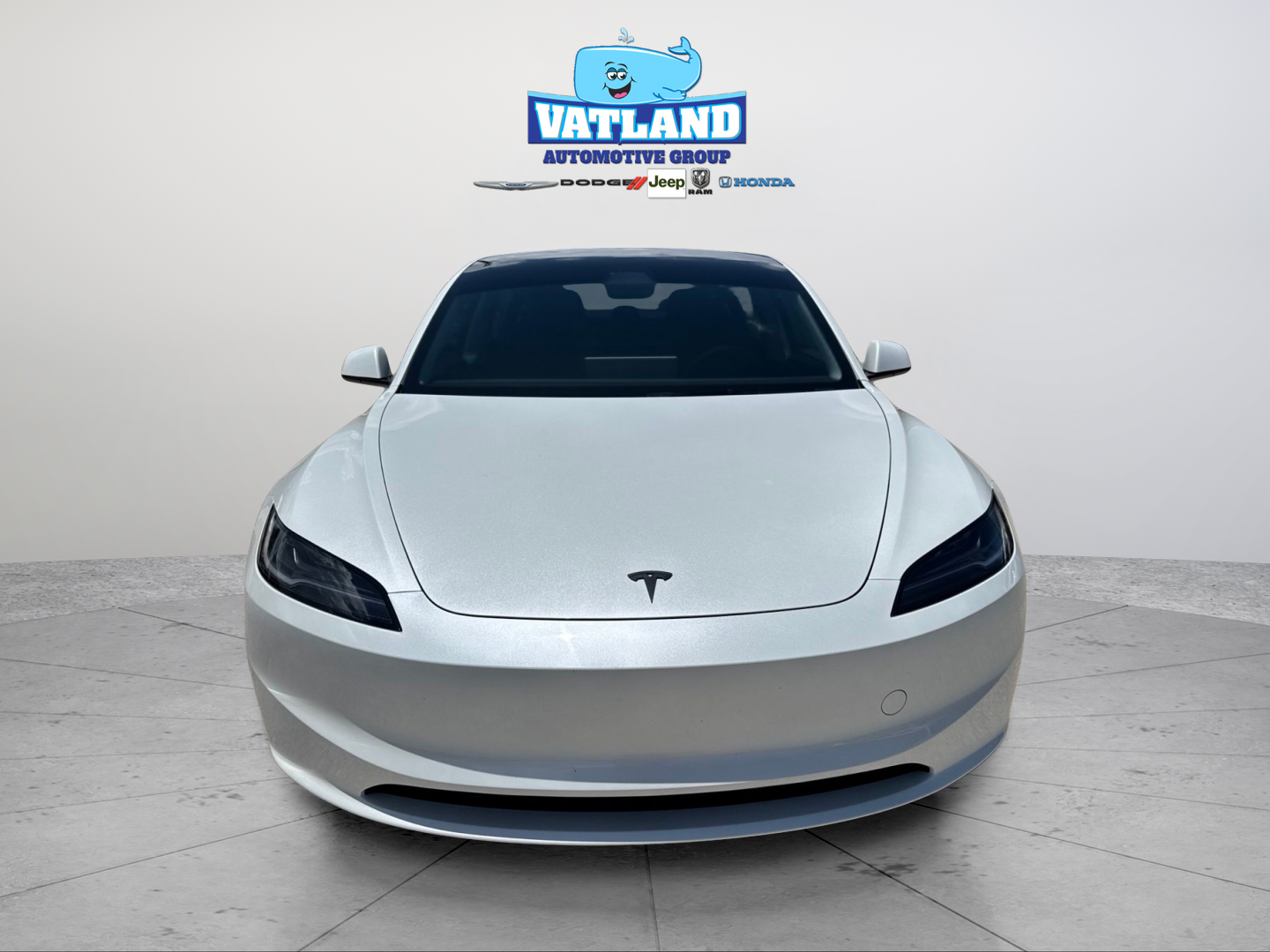 Used 2025  Tesla Long Range image 29