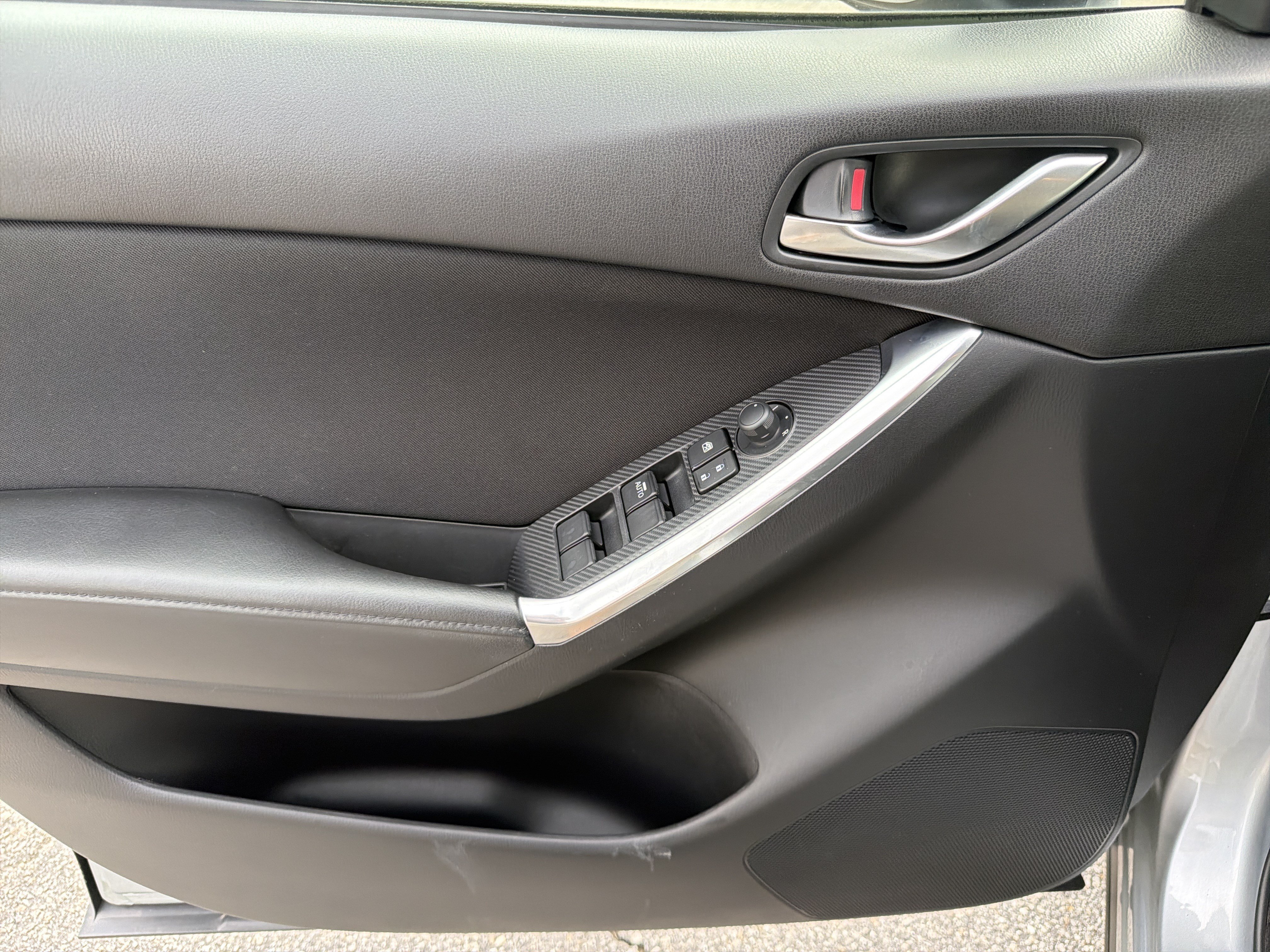 Used 2016 Sonic Silver Metallic Mazda Touring image 19