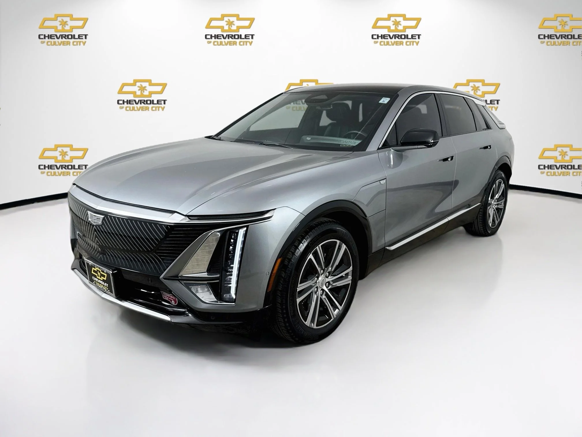 Used 2024 Argent Silver Metallic Cadillac Luxury 1 image 3