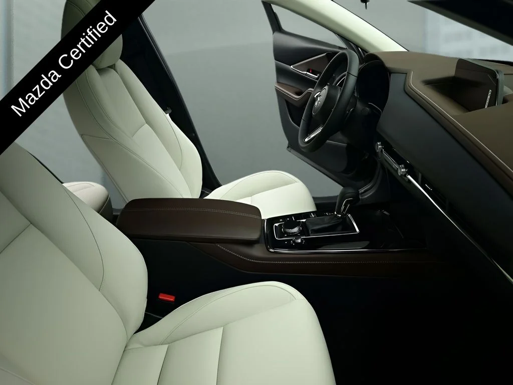 2025 Mazda CX-30 Premium - Photo 36