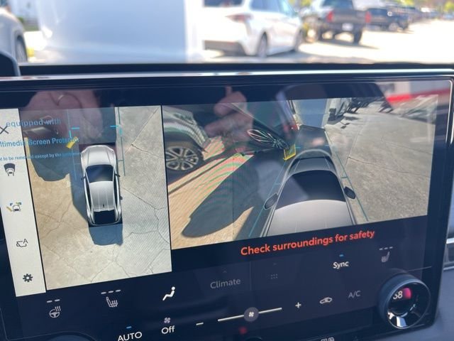 2026 Toyota C-HR XSE - Photo 35
