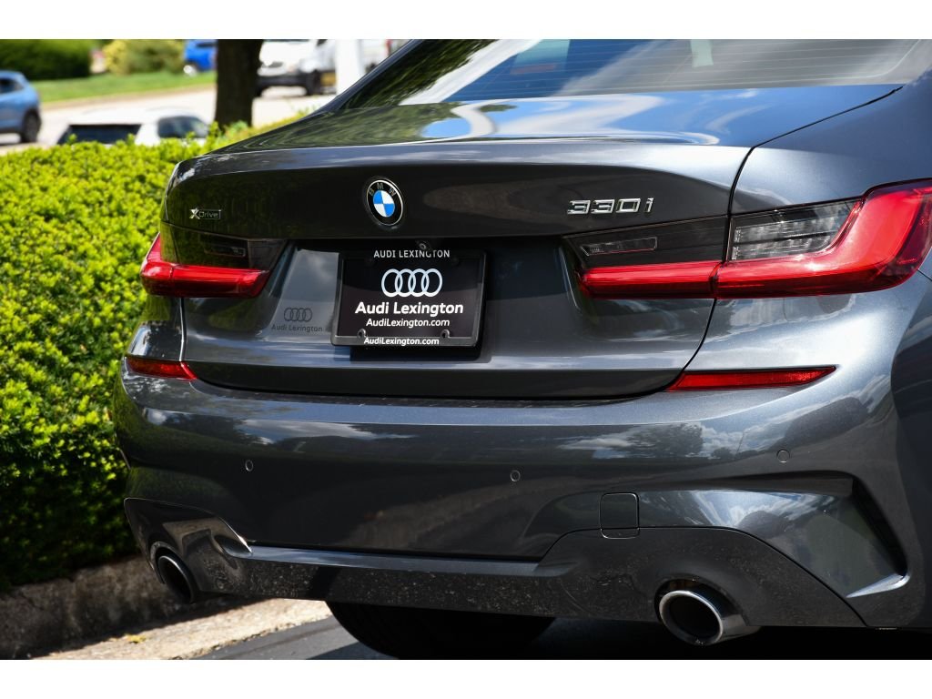 Used 2021 Mineral Gray Metallic BMW 330i xDrive image 27