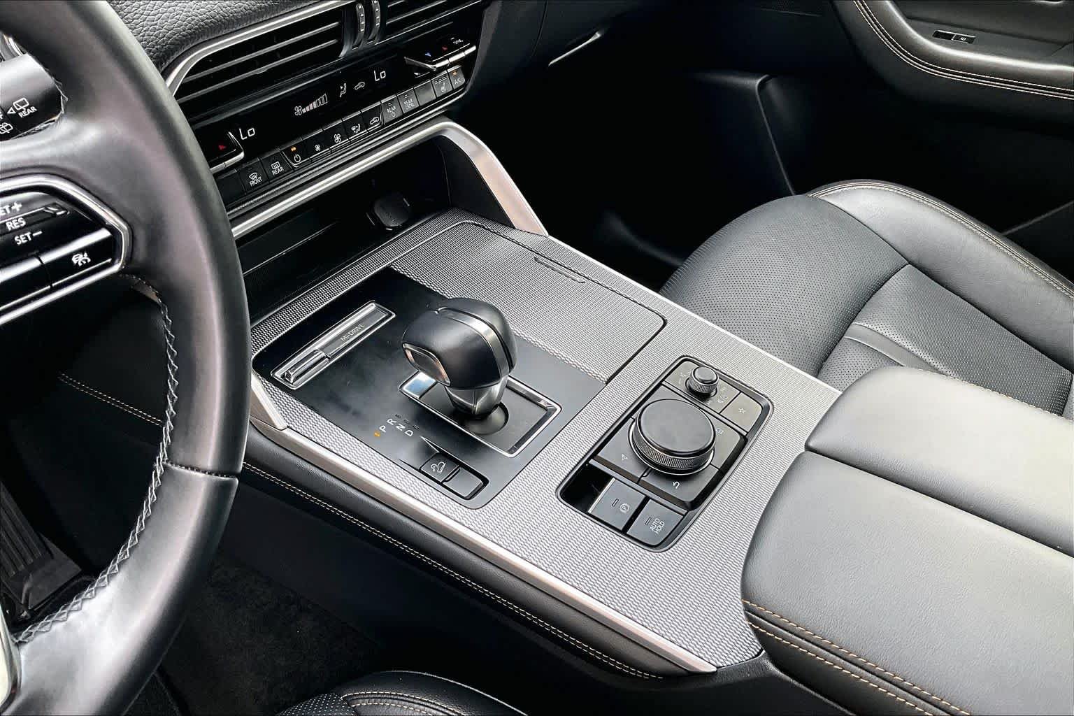 Used 2025 Jet Black Mica Mazda Preferred Package image 17